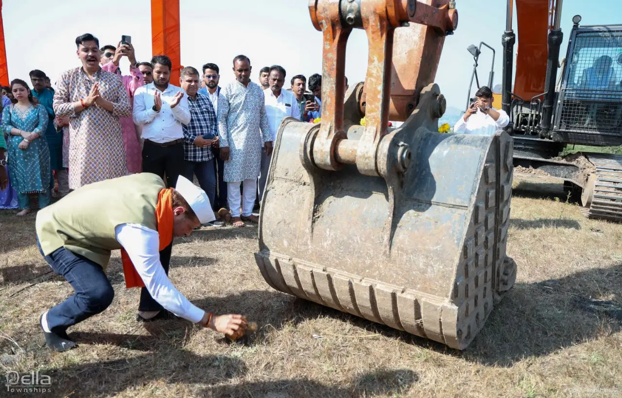 Ground preparation and rituals during Bhumi Poojan for Della Racecourse Pune township
