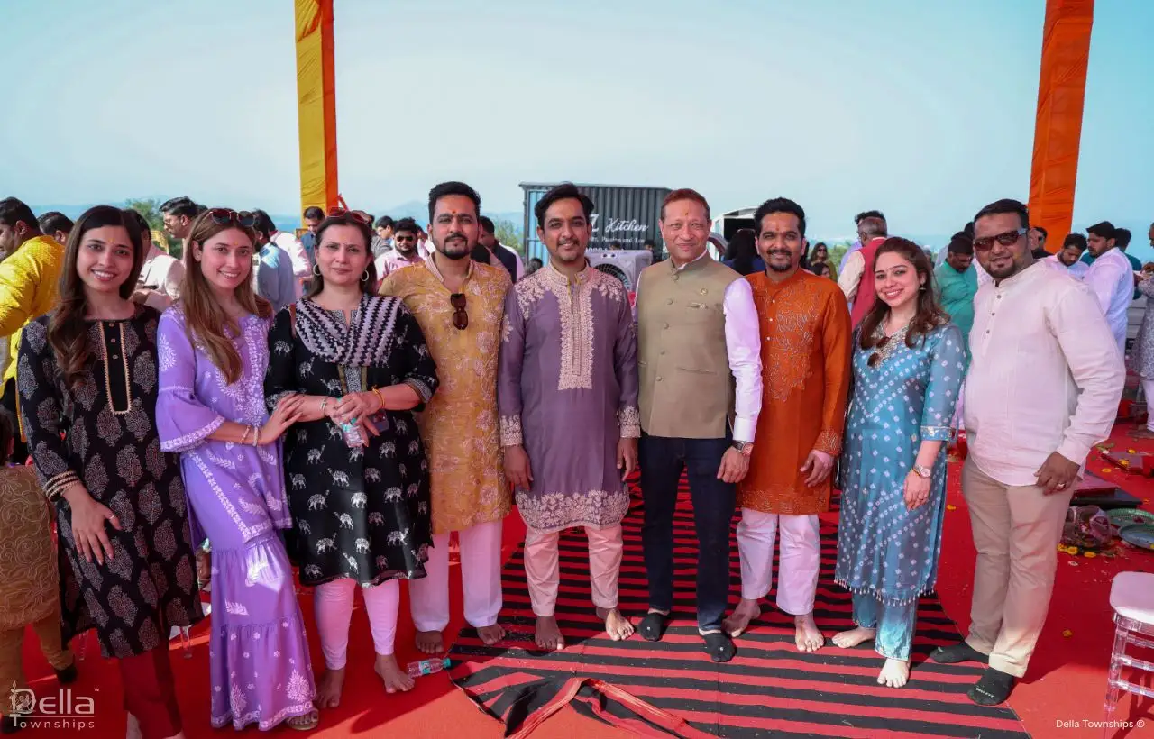 Blessing ceremony concluding the Bhumi Poojan for Della Racecourse Pune development