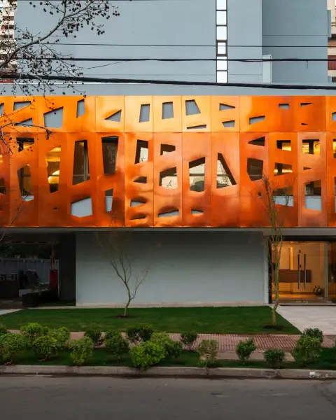 45 EI Director-Hotel Interiors