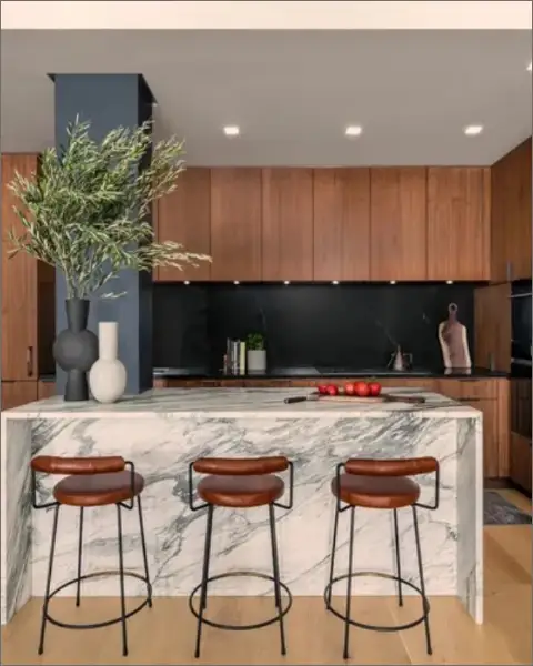 Chelsea Apartment-Home Interiors