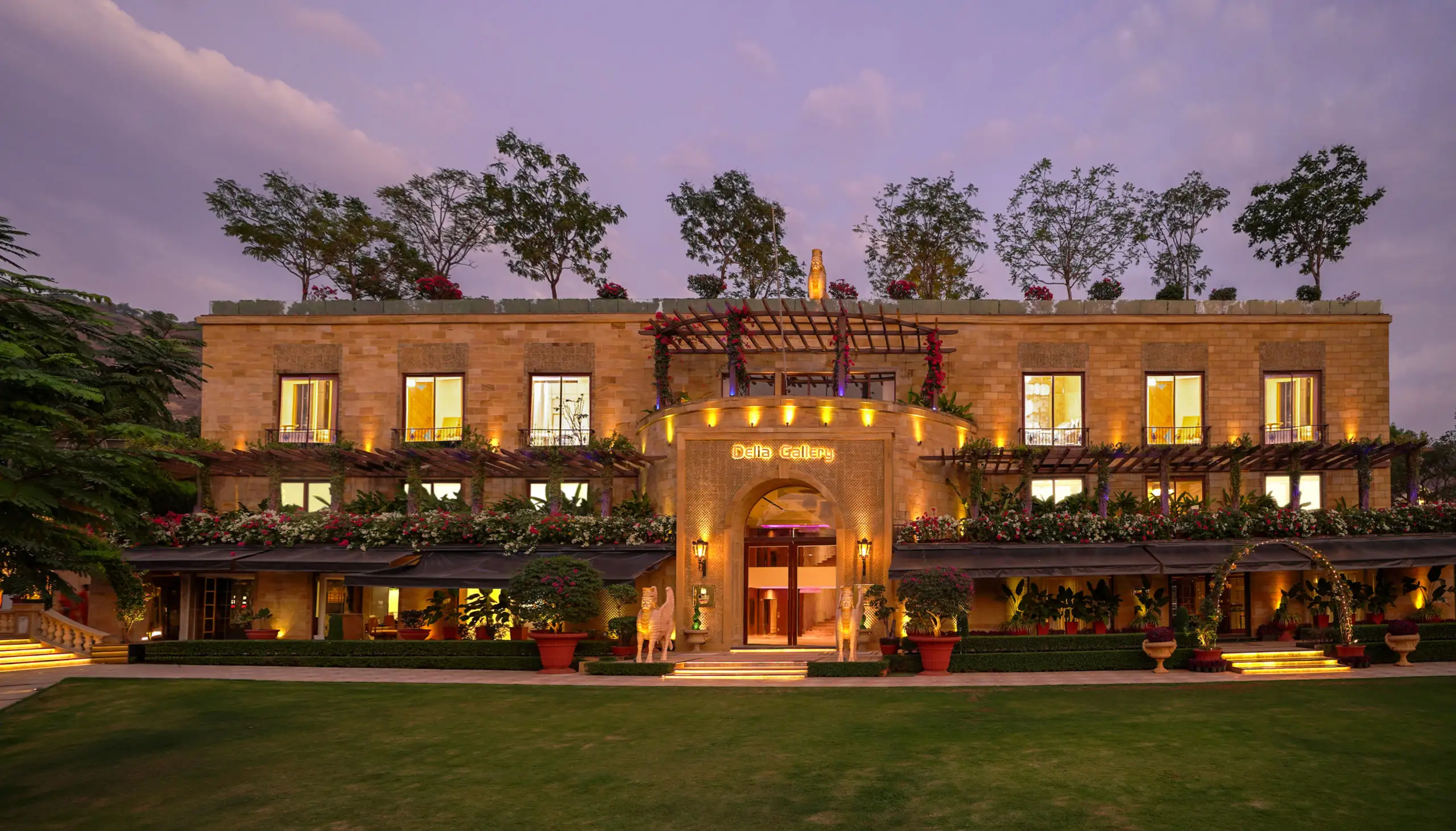 India’s first 50,000 sq. ft. mono-brand luxury interior retail experience