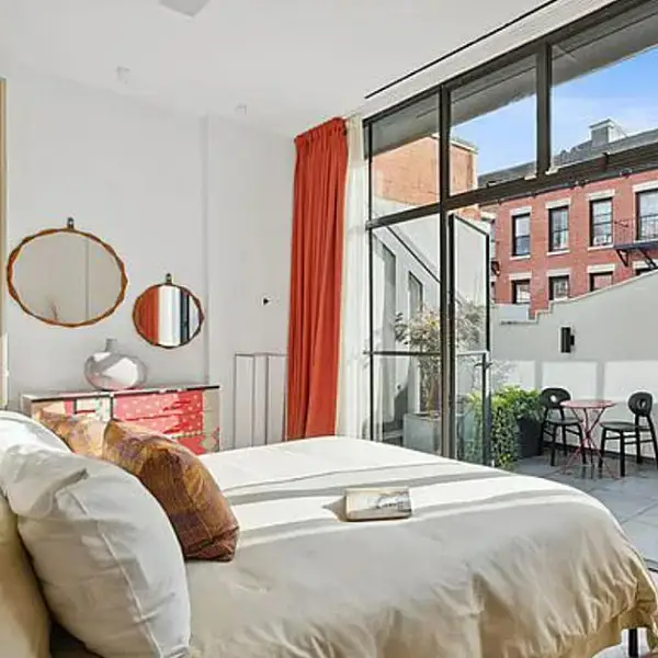 Taylor Swift’s Apartment