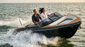 Luxury speed boat ride at Della Townships Lake Como Dapoli