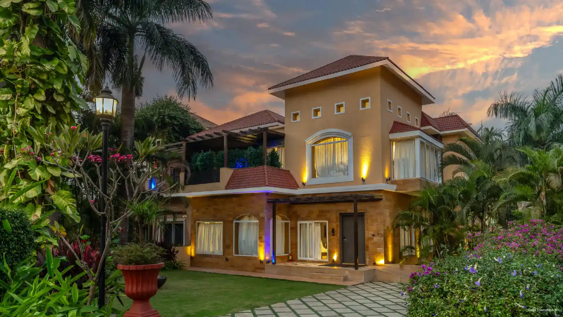 Villa | Della Townships