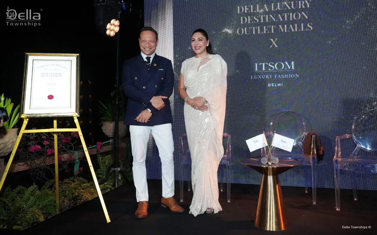 Brand collaboration between Della Townships Design District and ITSom Luxury Fashion Delhi at launch event