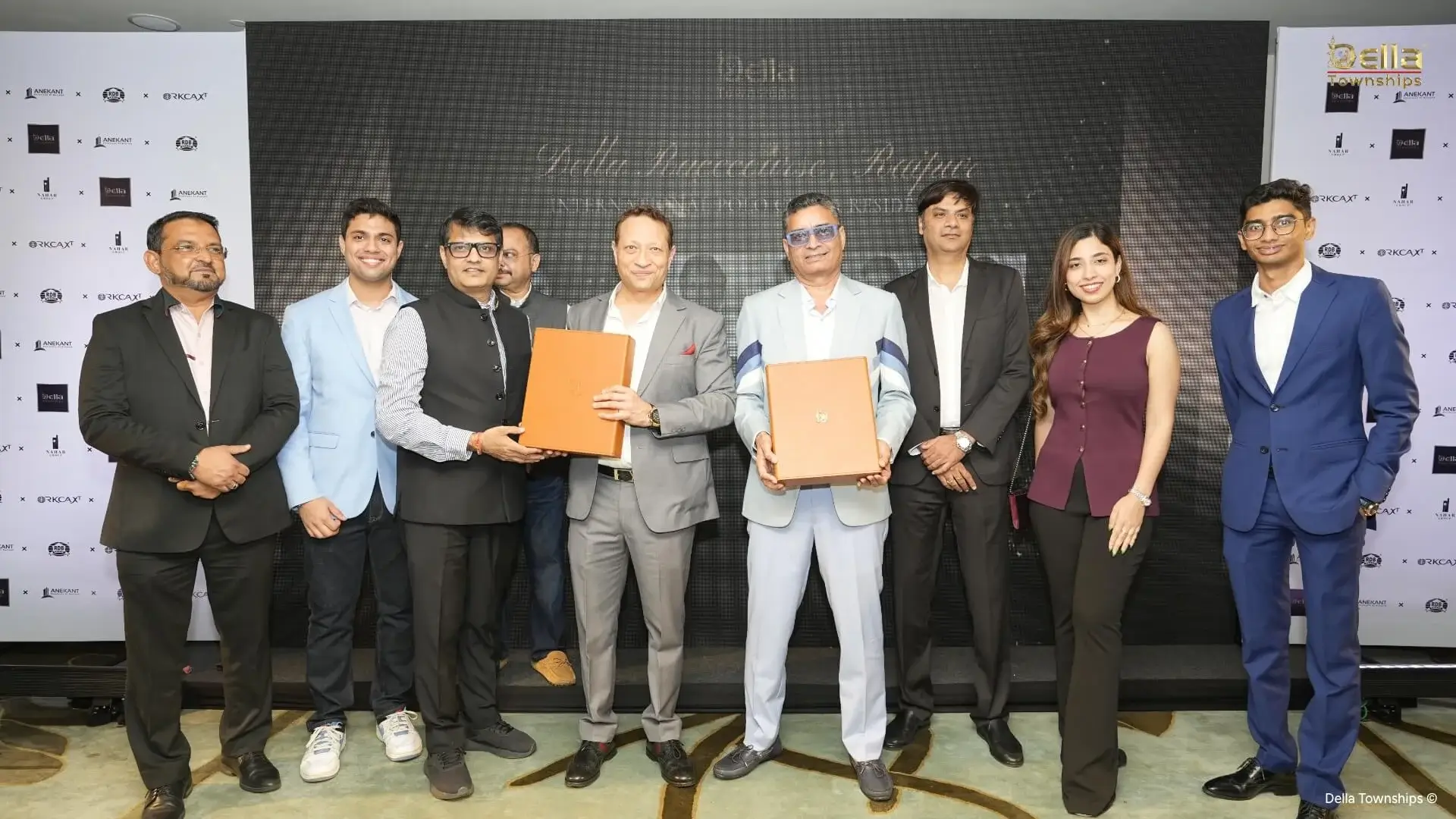 Luxury showcase at Della Racecourse Raipur event by Della Townships