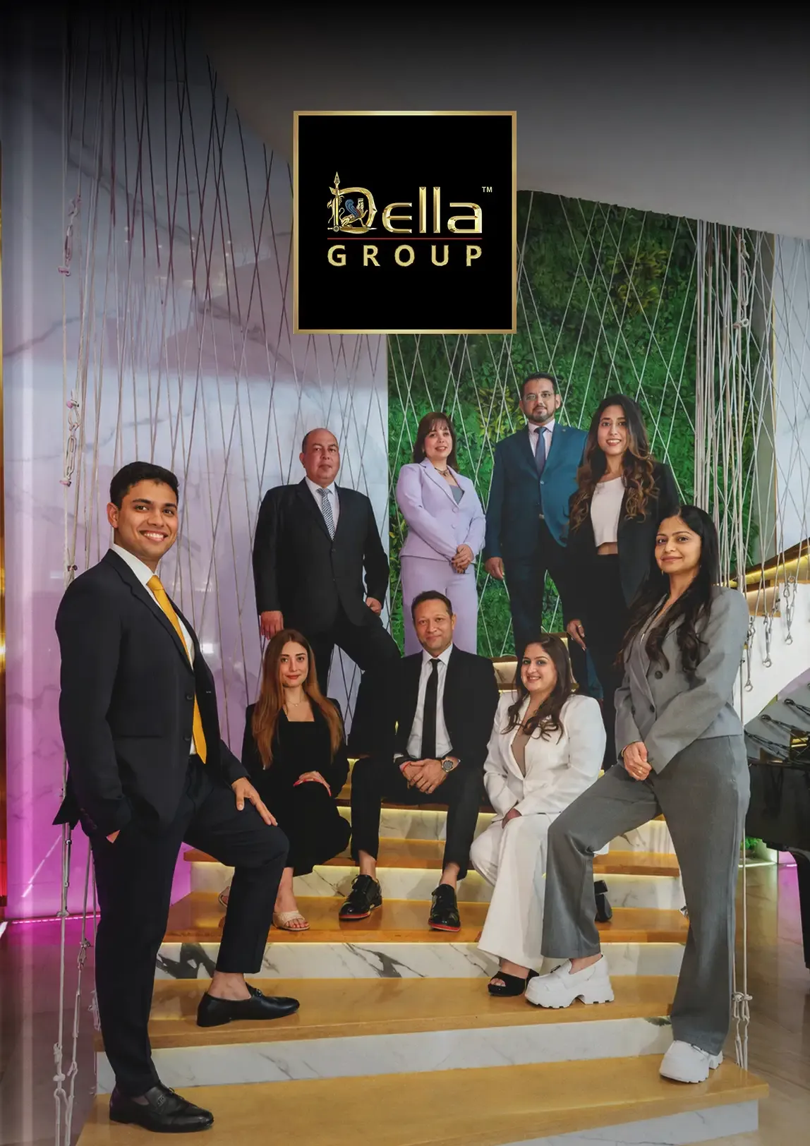 Della Group Brand Logo