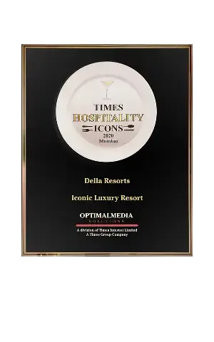 Times Hospitality Icons Award 2020 received by Della Townships