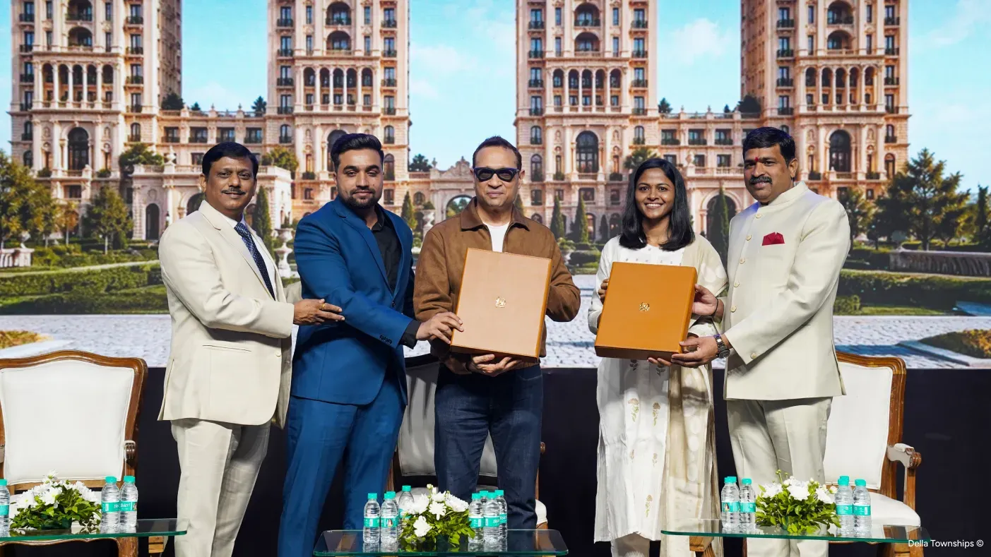 Della Lake Como Dapoli resort and private residences signing ceremony by Della Townships