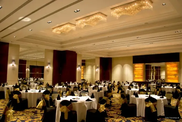 Della Townships expanded to 117 rooms, launched the Luxury and Adventure Resorts, and inaugurated the 5,000 sq. ft. Ballroom, Yatha Ahu Yairyo
